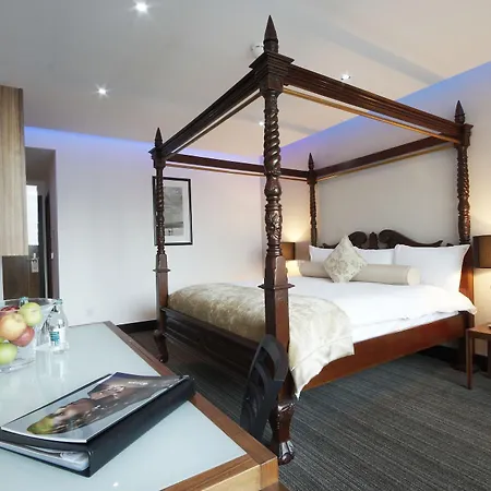 Rochestown Park & Leisure Centre 4*