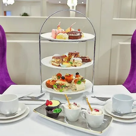 Rochestown Park & Leisure Centre Hotell Cork
