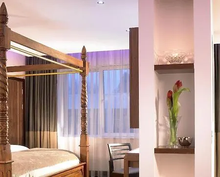 Hotell Rochestown Park & Leisure Centre