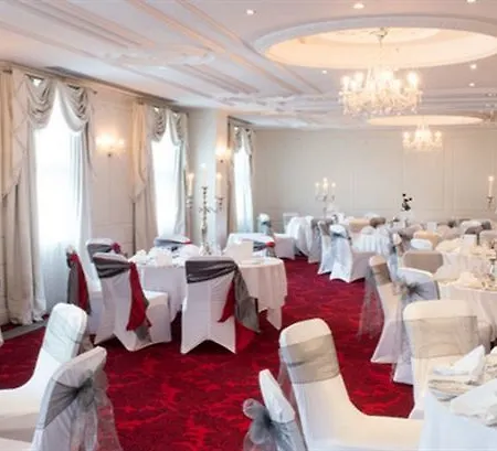Rochestown Park & Leisure Centre Hotell 4*