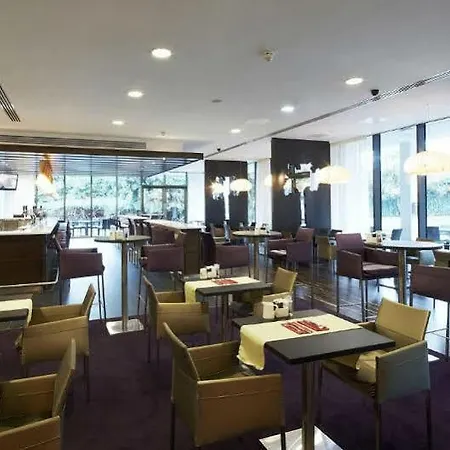 Rochestown Park & Leisure Centre Hotell 4*